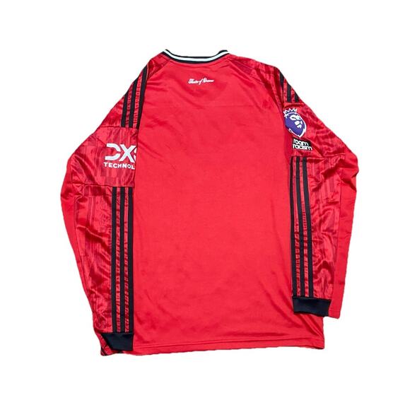Manchester United | Men’s Medium Home Long-Sleeve Jersey - Picture 2 of 7